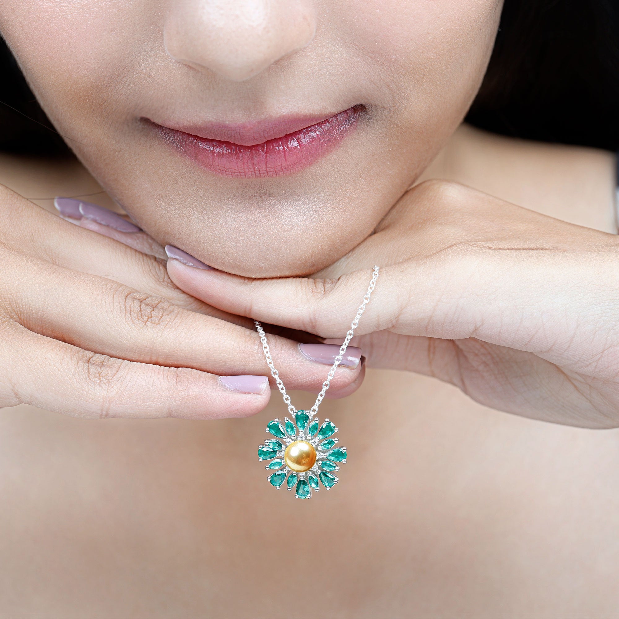 18K White Gold Floral Pendant Necklace with South Sea Pearl, Emerald and Diamond X4652