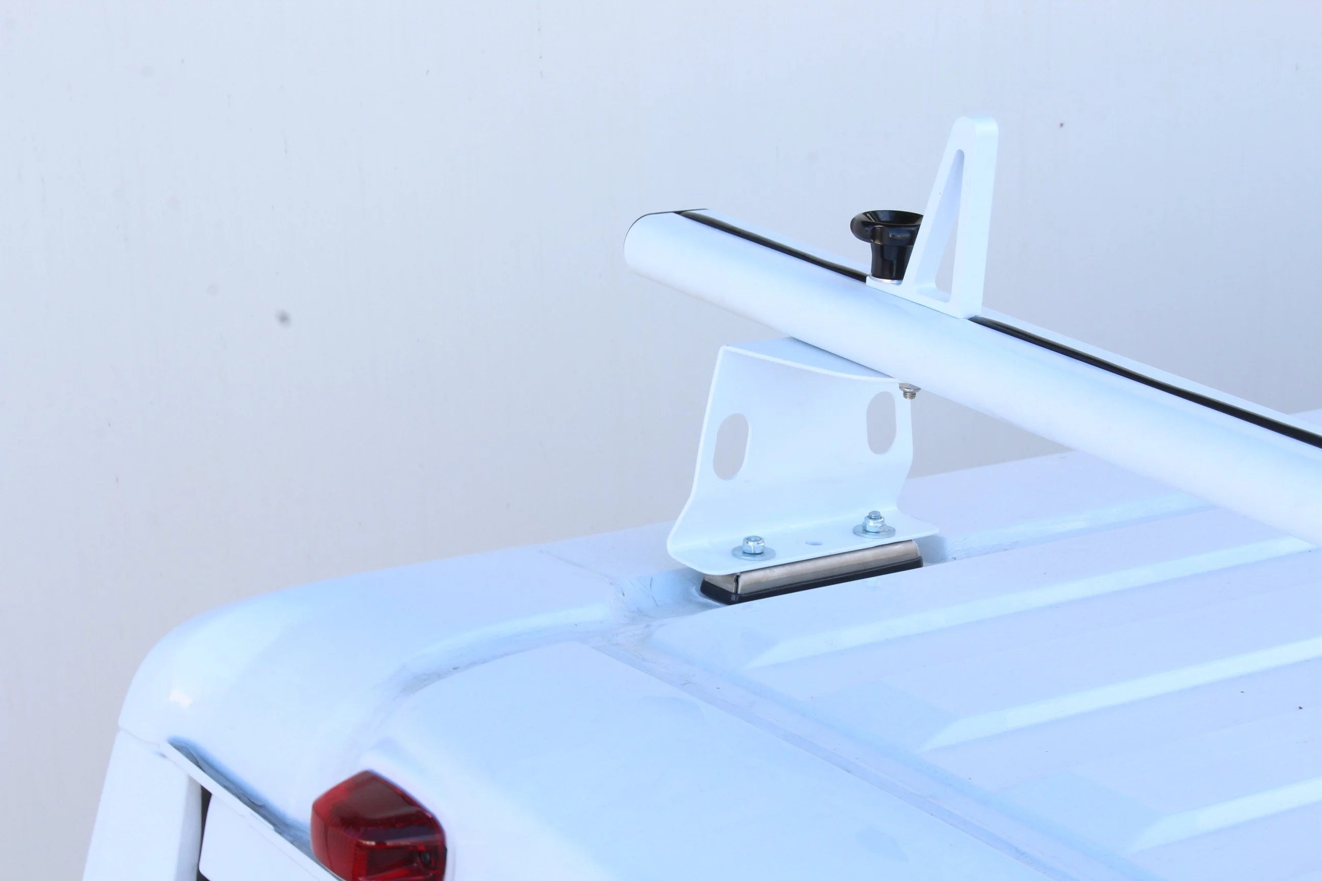 Aluminum 3 Bar Van Roof Rack System With Ladder Stopper White U171