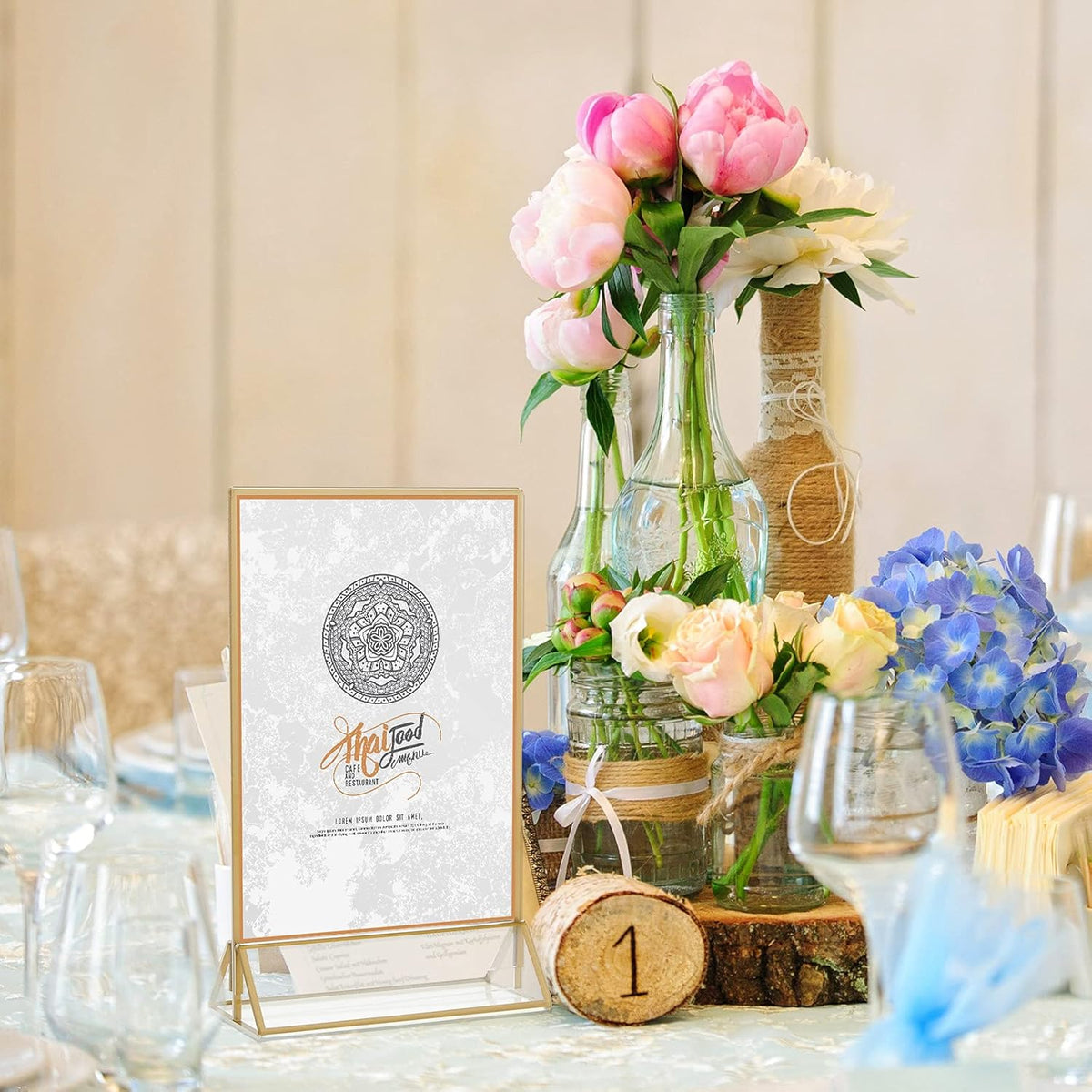 16 Pc Gold Rimmed Clear Acrylic Table Sign Holders, Double Sided Frame with Vertical Stand, 4 x 6 Inch, Pack of 2 O487215