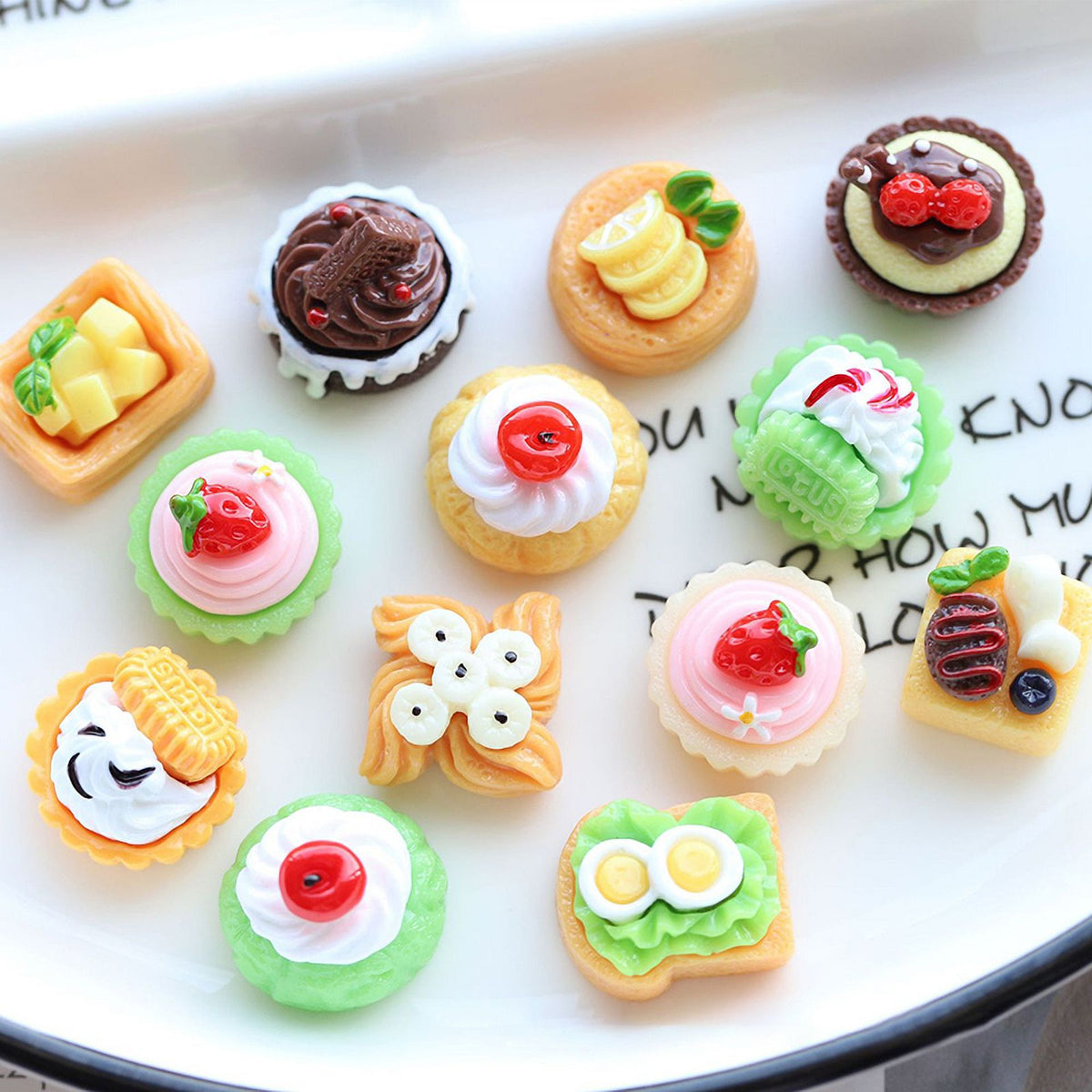 10 Pcs Mini Simulation Cake Cookies Chocolate Toast Fruit Pudding Dollhouse Decorations H7945