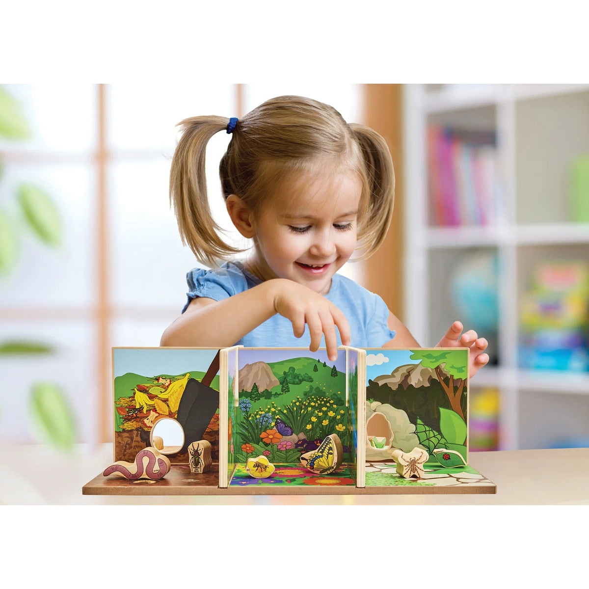 Set of 15 Pretend Play Minibeasts F342416