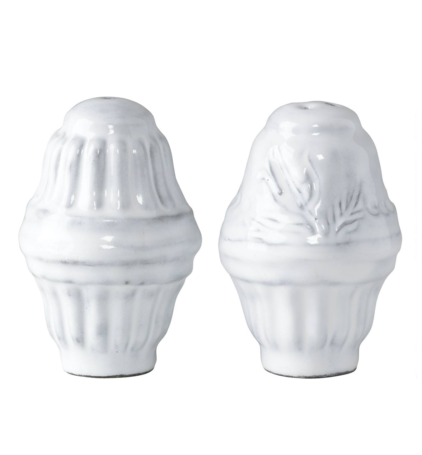 Salt & Pepper Shakers U8123