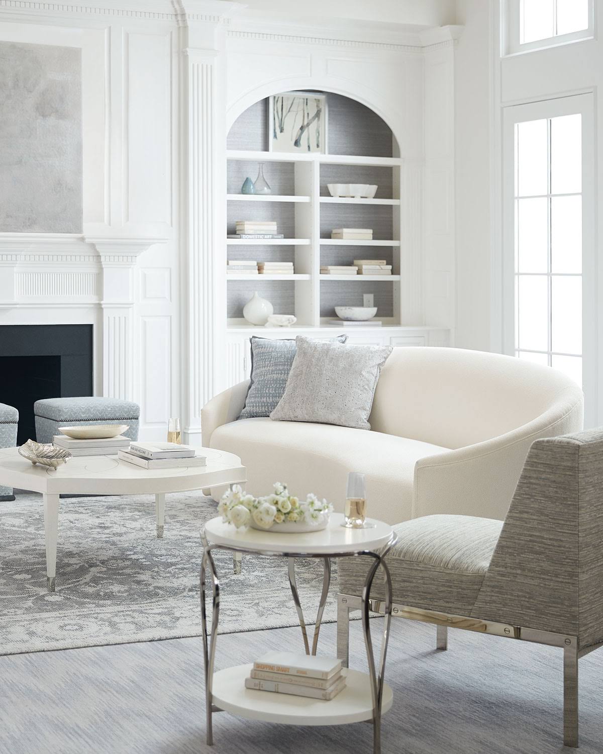 Metal Round Accent Table N525733