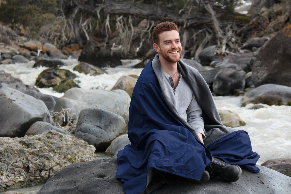 Blue Gray Polyester Throw O2836